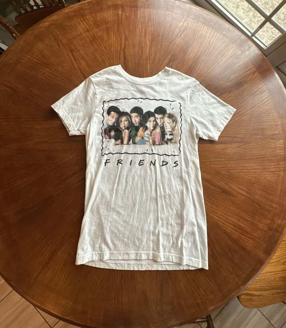 FRIENDS The Television Series Cast Photo Milkshakes T-Shirt
